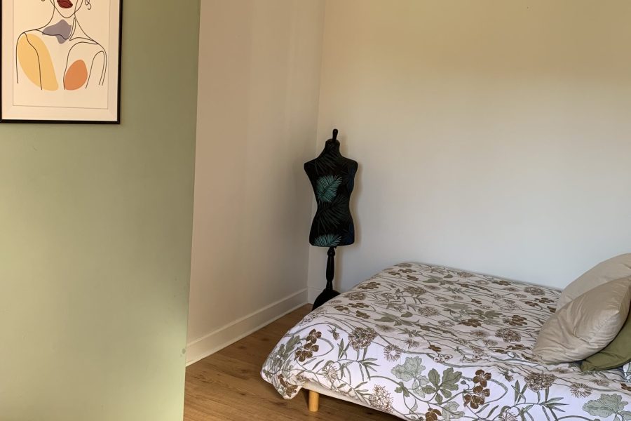 chambre 2 étage (4)